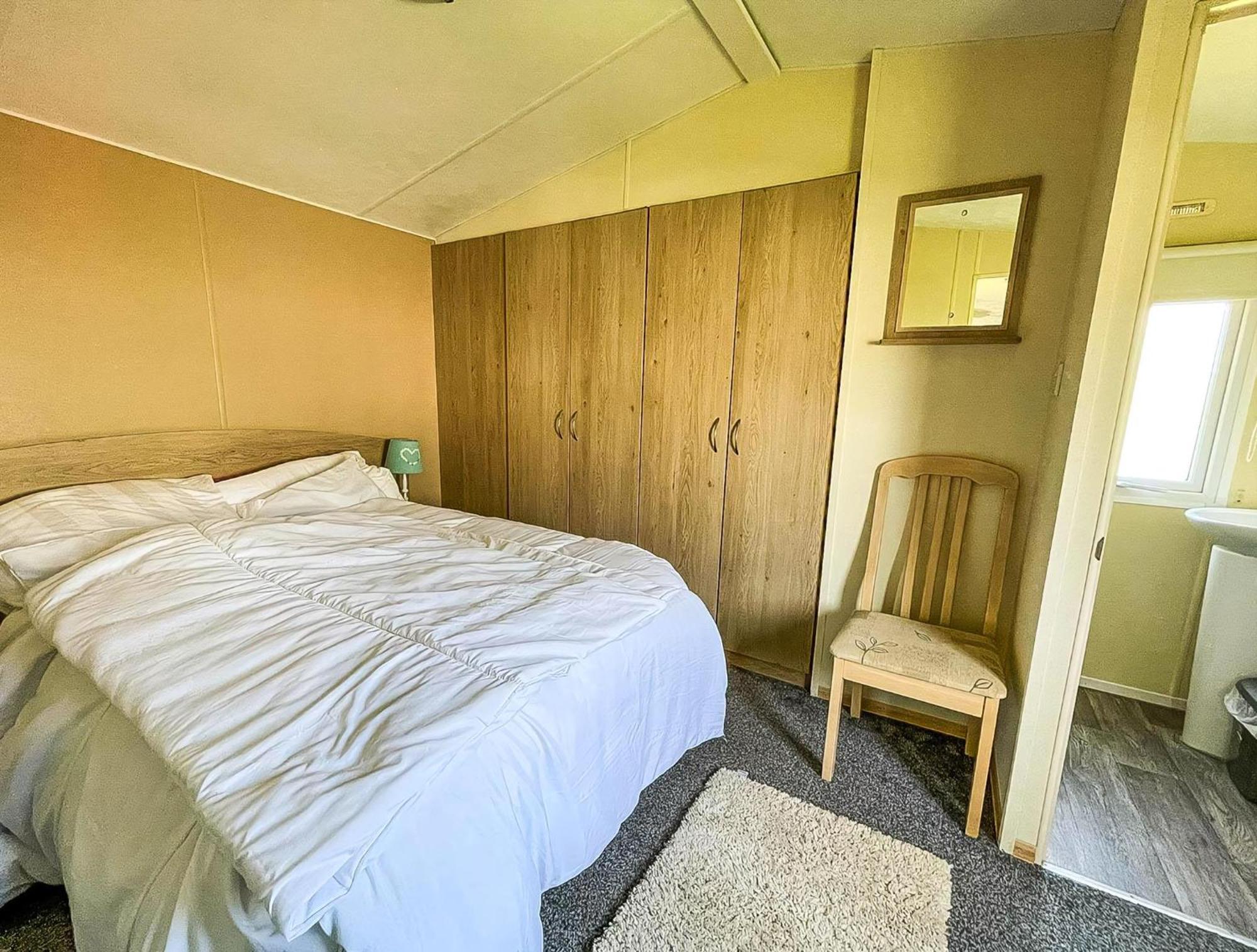 Lovely 6 Berth Caravan At Sunnydale Holiday Park Ref 35375S Лаут Екстер'єр фото