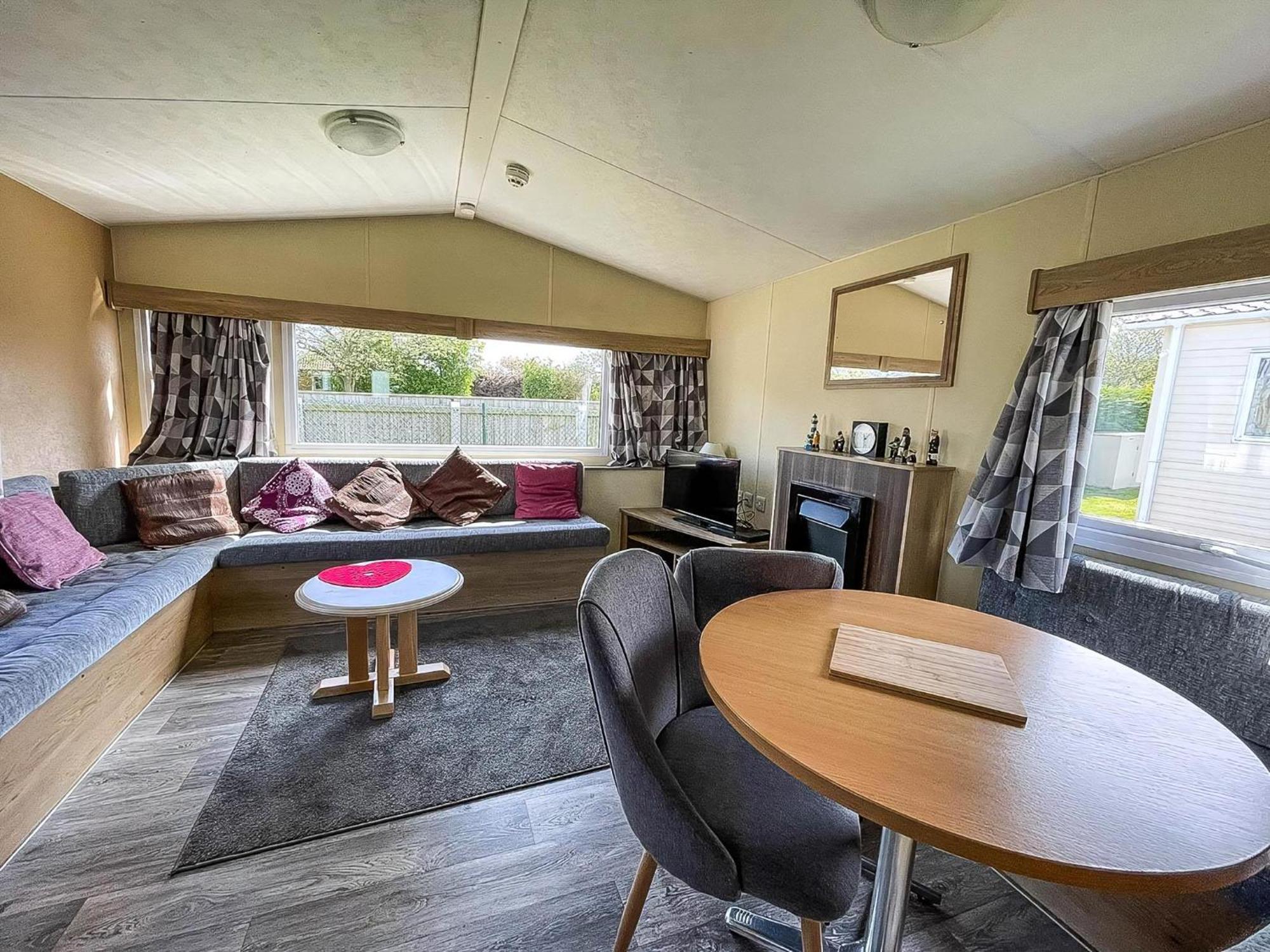 Lovely 6 Berth Caravan At Sunnydale Holiday Park Ref 35375S Лаут Екстер'єр фото