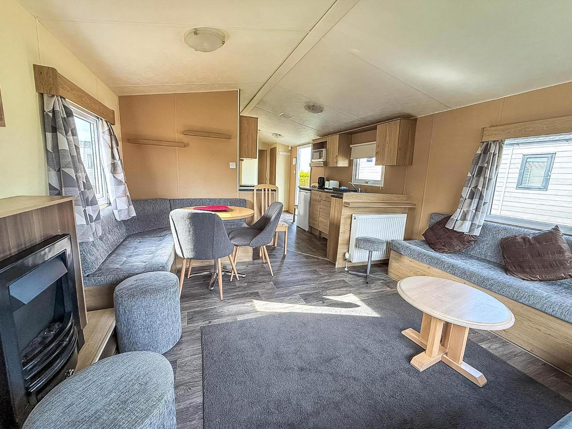 Lovely 6 Berth Caravan At Sunnydale Holiday Park Ref 35375S Лаут Екстер'єр фото